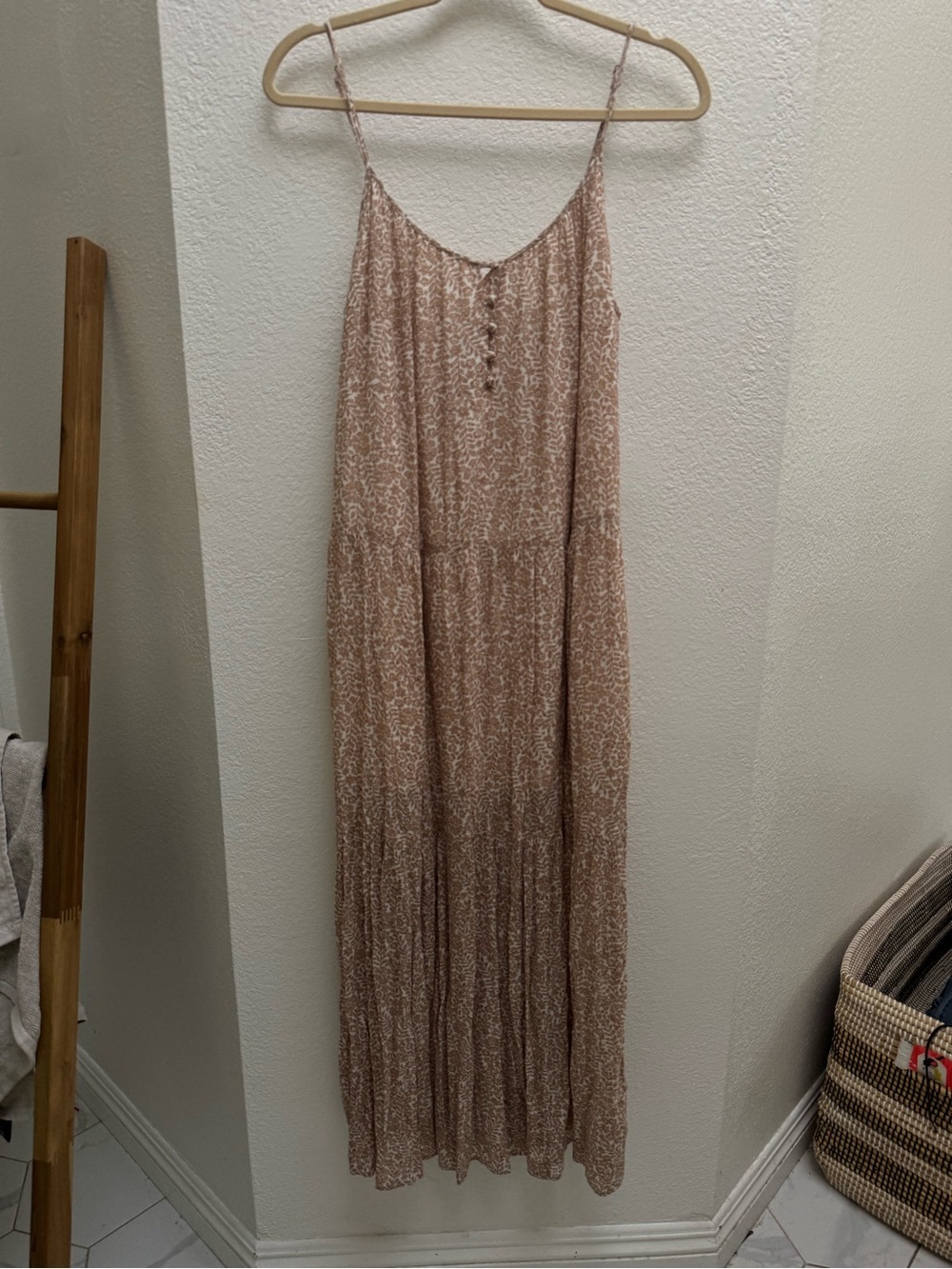 Gentle Fawn Blush Floral Spaghetti-Strap Maxi Dress